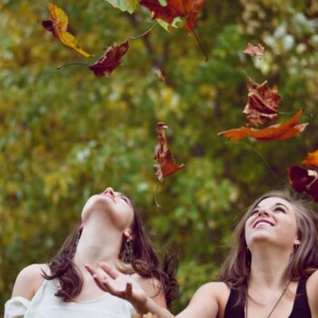 Cerchio di donne Mabon – equinozio d'autunno – Tempio della Dea Milano. Mabon ritual, Mabon celebration, Priestess of Avalon, Milan Goddess Temple, Wheel of the Year, Autumn Equinox celebration, Autumn Equinox ritual.